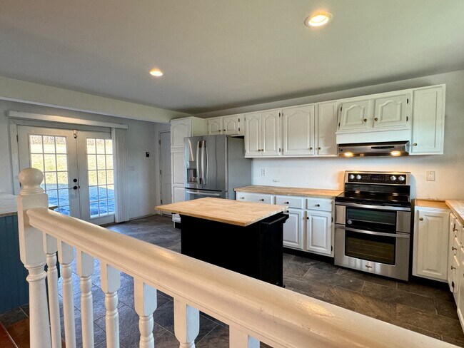 Building Photo - 269 Mellenville Rd