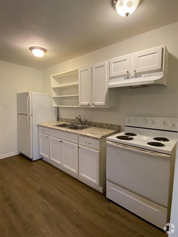 Building Photo - 5523 Avenue O 1/2
