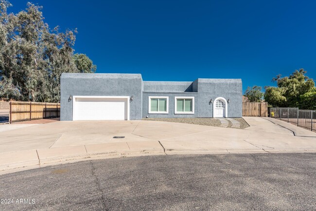 Building Photo - 943 Power Rd