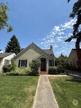 Building Photo - 446 Talbot Ave