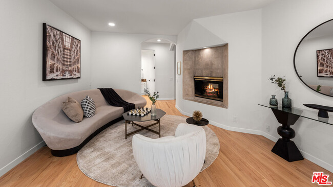 Building Photo - 2468 Coldwater Canyon Dr