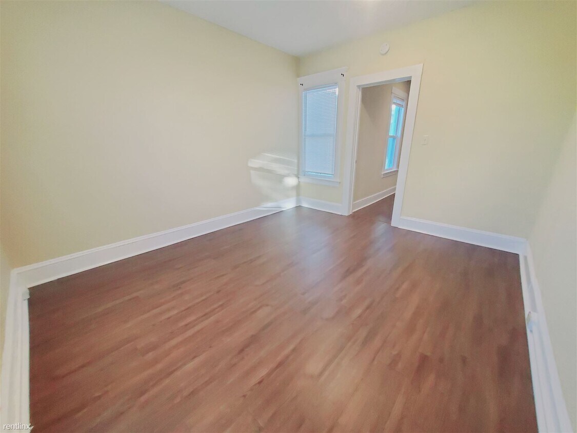 Building Photo - 1 br, 1 bath Condo - 174 Logan St Unit 8