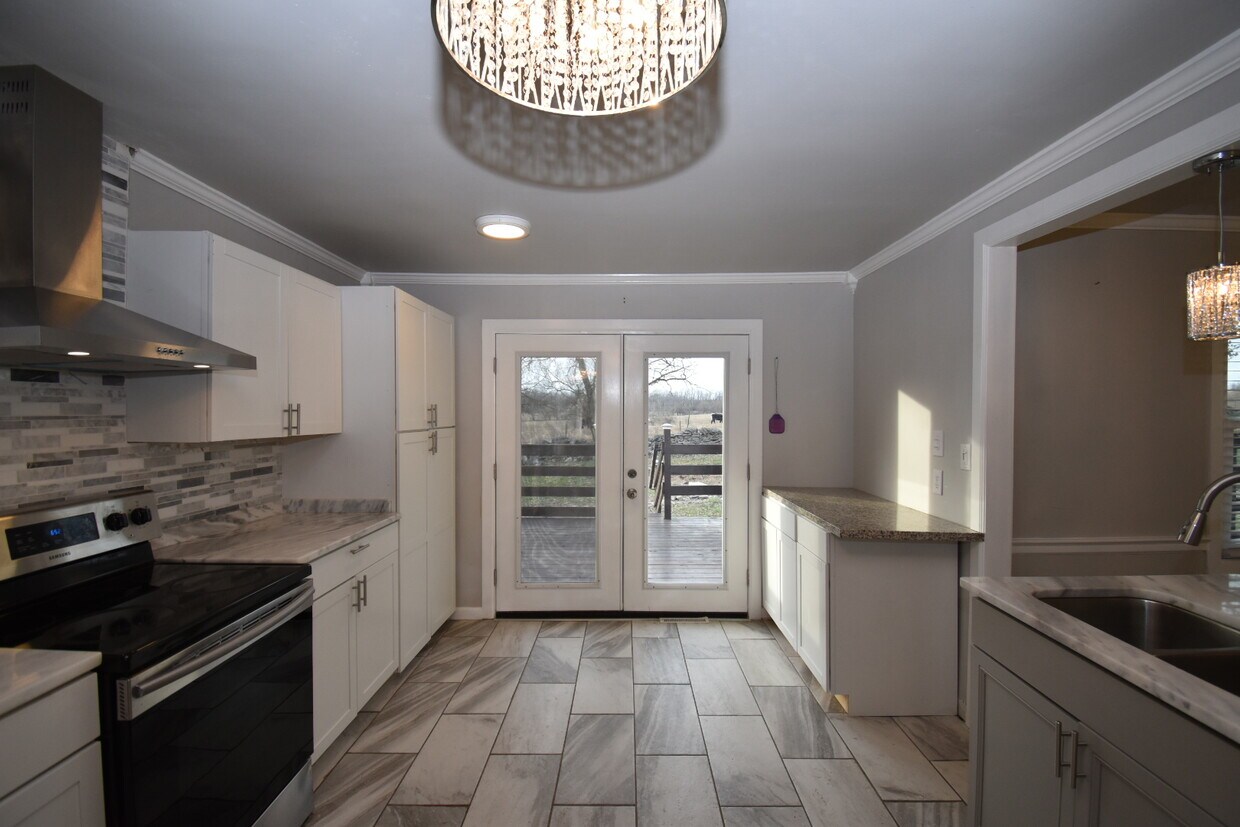 Primary Photo - 311 Clearbrook Dr