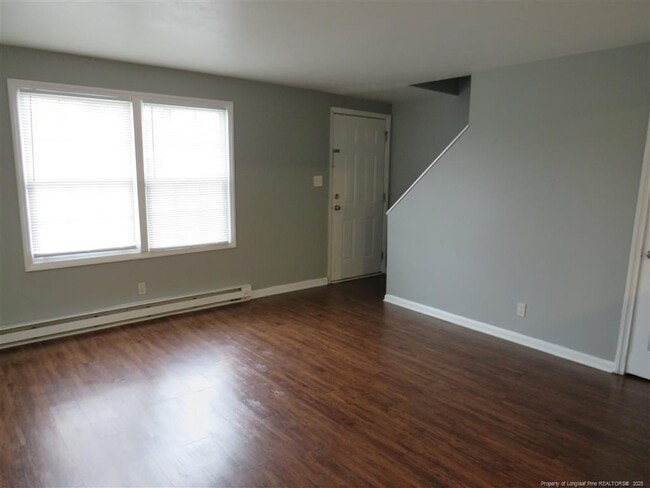 Foto del edificio - 1912 King George Dr