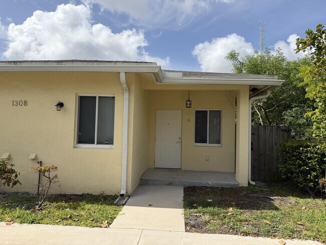 Photo - 1308 NW 2nd Street Apartment