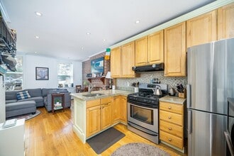 Building Photo - 116 Morris St