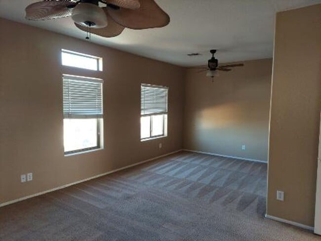 Foto del edificio - GORGEOUS MARICOPA HOME WITH POOL!