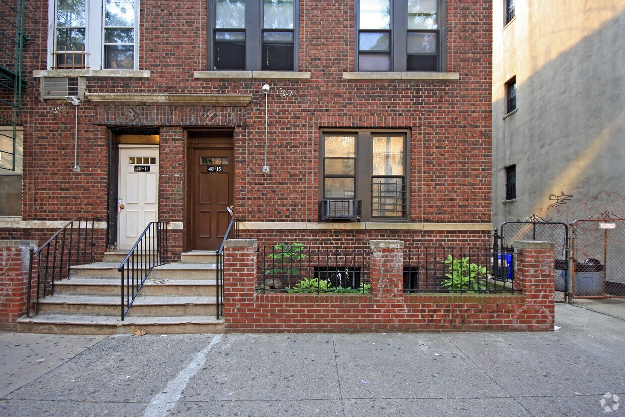 Foto del edificio - 4815 47th St