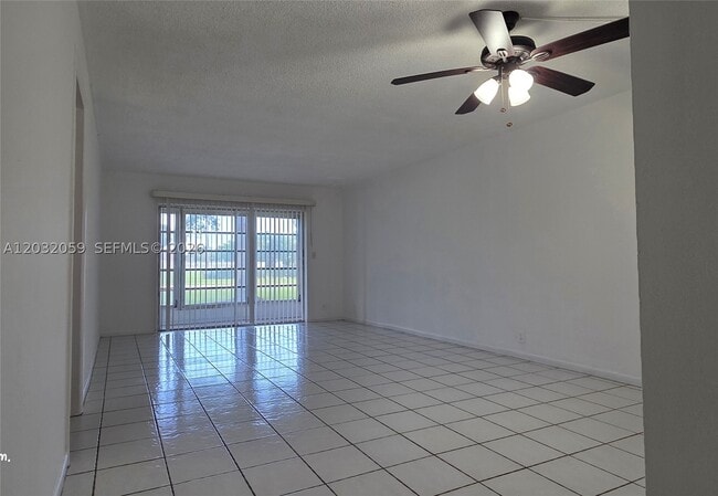 Building Photo - 5510 N Lakewood Cir