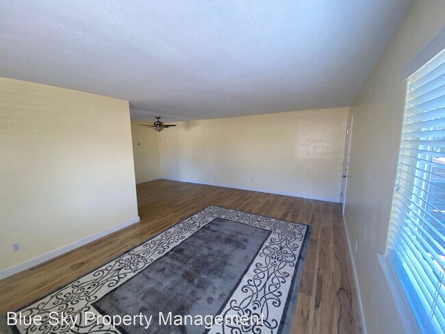 Building Photo - 1730 Kinsley St