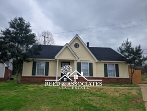 Building Photo - 4698 Laurel Downs Rd
