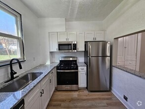 Building Photo - 308 7th Ave