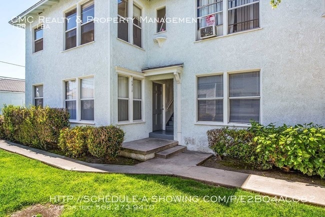 Building Photo - 4518 N Banner Dr