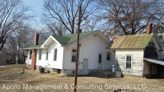 Building Photo - 2 br, 1 bath House - 105 North May Street