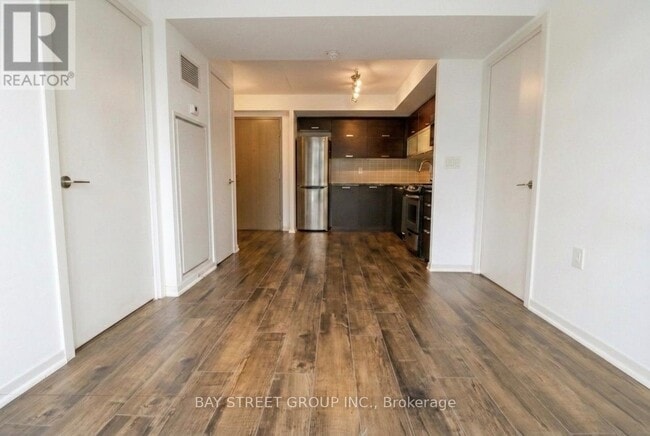 Building Photo - 36 Lisgar St