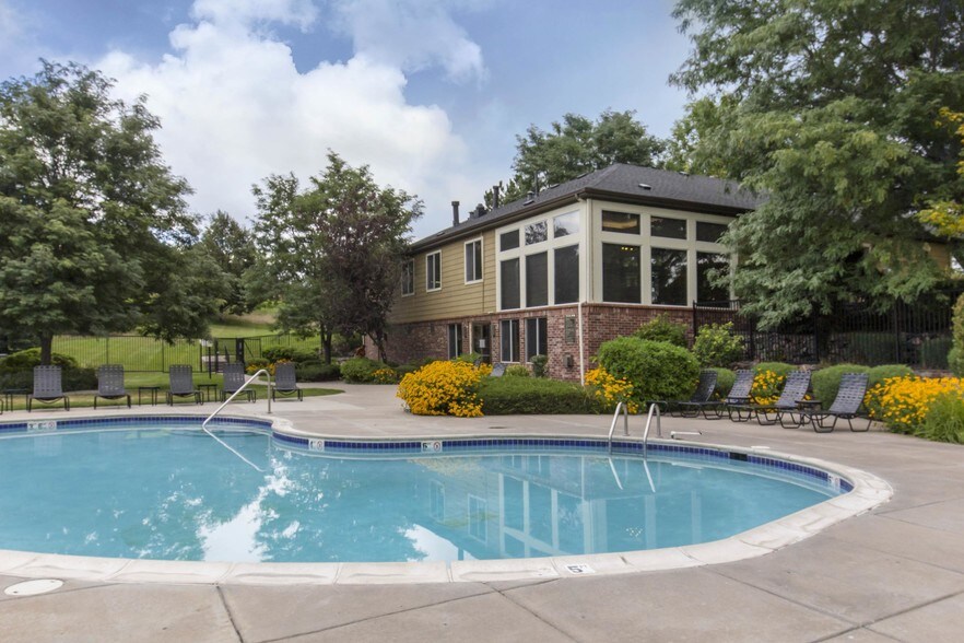 Village at Bear Creek Apartment Homes Rentals Lakewood, CO