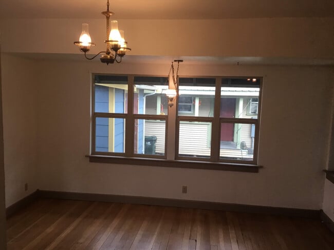 Building Photo - 3 Bedroom Duplex in Whiteaker Neighborhood