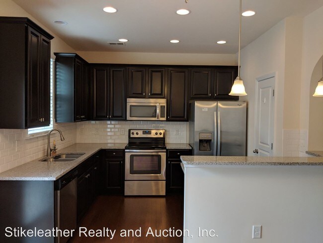 Building Photo - 207 Waterlynn Ridge Rd