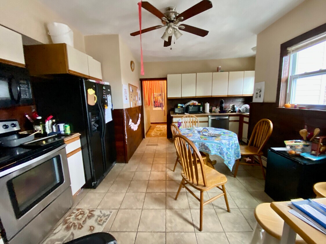 Primary Photo - 10 Dearborn Rd