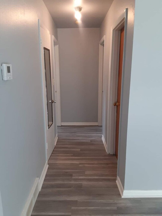 Building Photo - 2426 Lindberg dr
