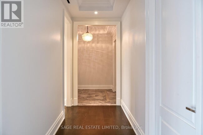 Building Photo - 50 Yorkville Ave