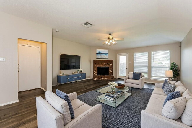 Building Photo - 1711 Venus Dr W