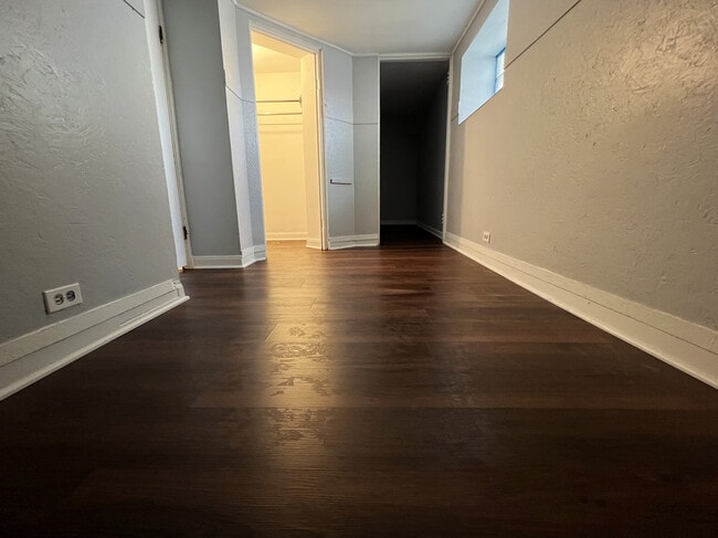 Foto del edificio - 4538 N Christiana Ave