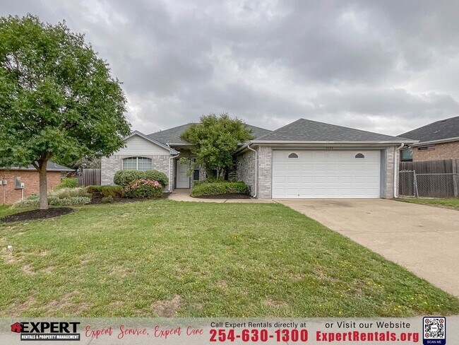 Foto del edificio - A Beautifully Updated 3-Bedroom Home that ...