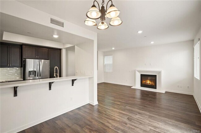Foto del edificio - 8258 Haven Ln