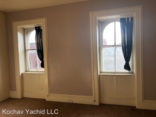 Building Photo - 3 br, 2 bath  - 1911 Park Ave 1913 Park