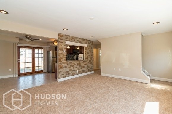 Building Photo - 76 Jonquil Ln