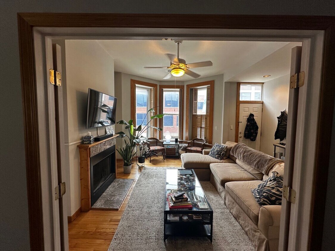 Foto principal - 1827 N Clybourn Ave