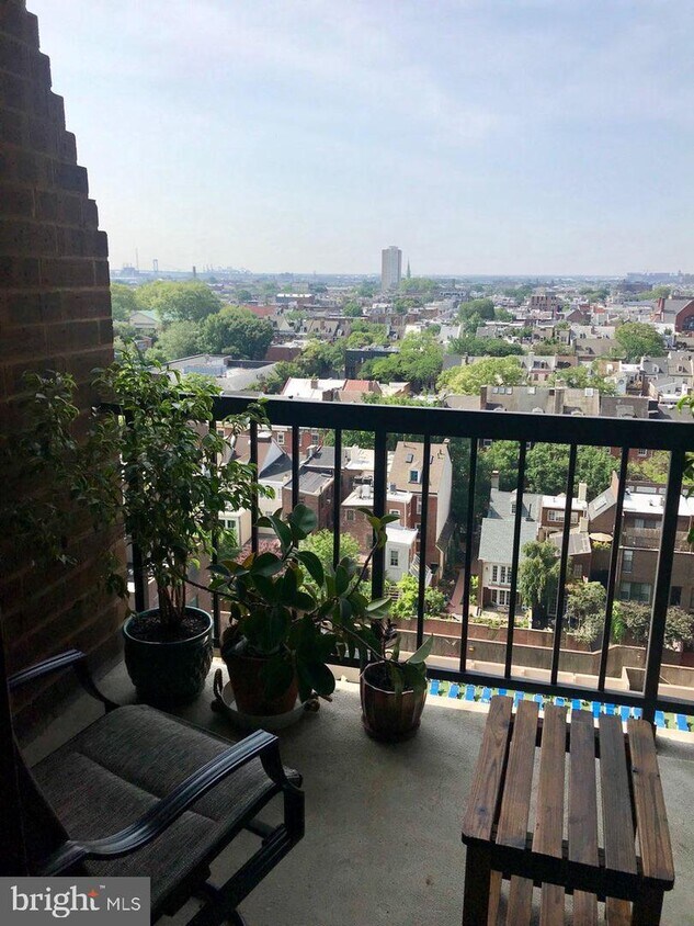 Foto principal - 233 S 6th St