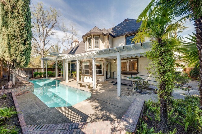 Building Photo - Luxury Custom Home in Folsom with Pool, 3-Car Garage & 4,300+ Sq Ft!