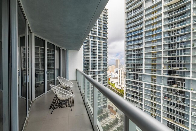Foto del edificio - 495 Brickell Ave
