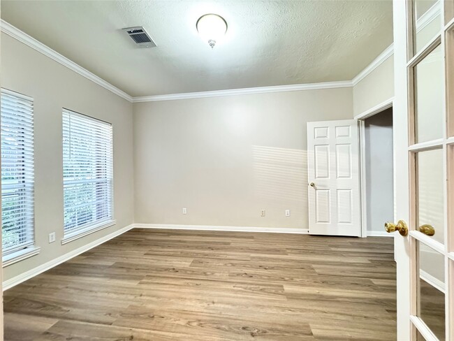Foto del edificio - 4510 Colony Hills Dr