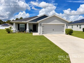 Building Photo - 8992 SE 42nd Ct