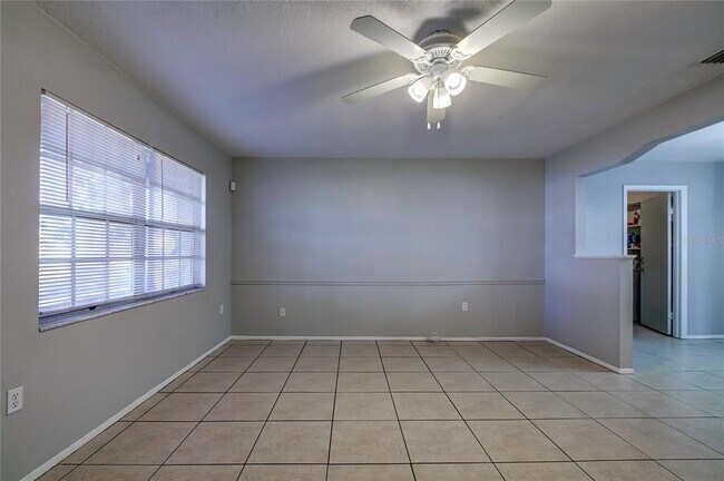 Building Photo - 10805 N Ashley St