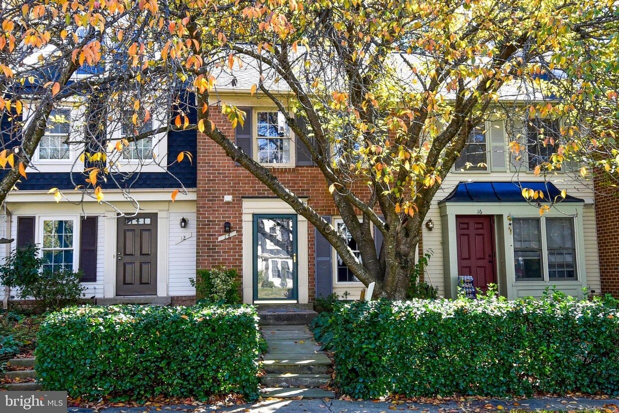 14 Strath Haven Ct, Gaithersburg, MD 20886 Townhome Rentals in Gaithersburg MD