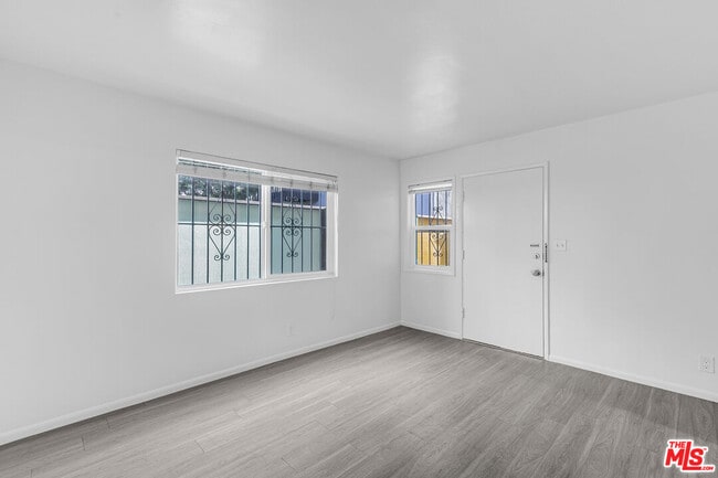 Foto del edificio - 717 Ocean Front Walk