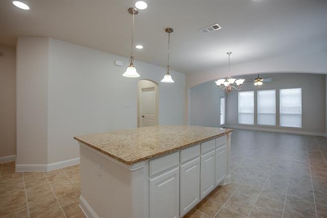 Foto del edificio - 116 Knight of Realm Blvd