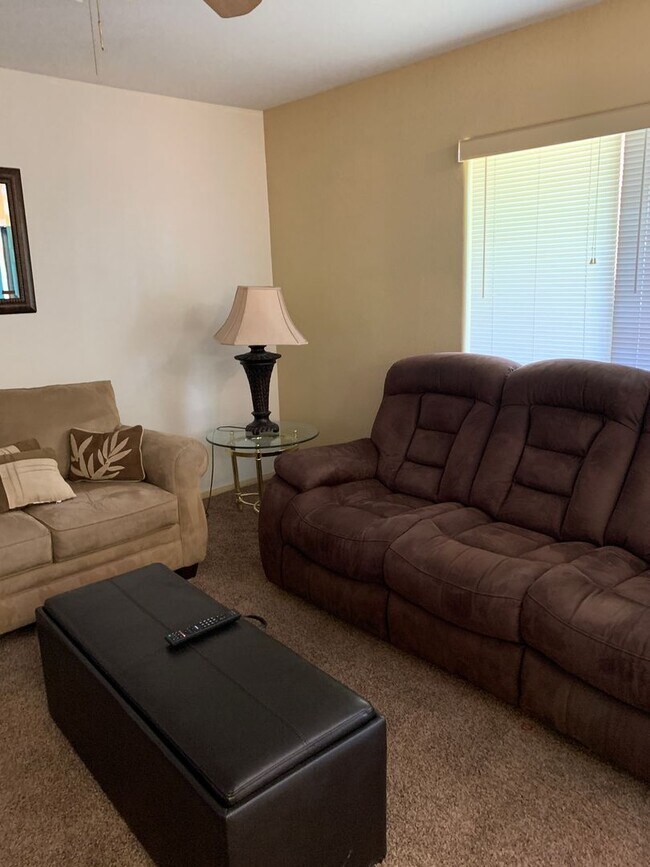 Building Photo - The Falls - Furnished Condo