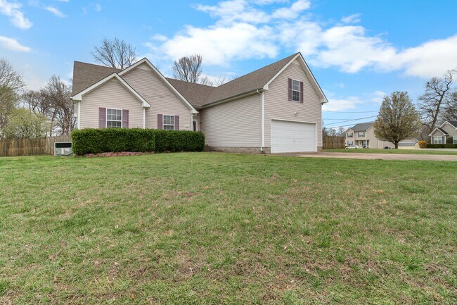 Foto del edificio - 3809 Man O War Blvd