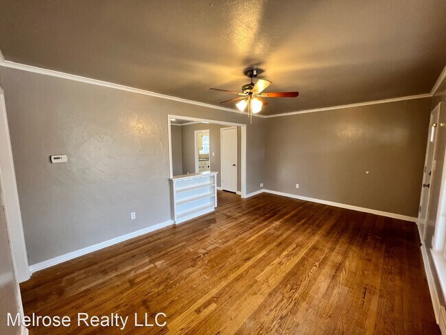 Building Photo - 3 br, 1 bath House - 208  East 14th Street