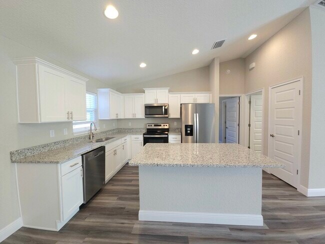 Foto del edificio - 15 Oak Trail