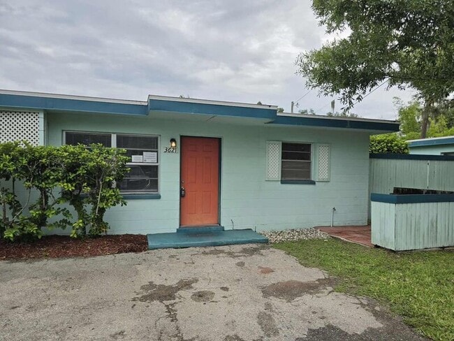 Photo - 3621 Old Tampa Hwy House