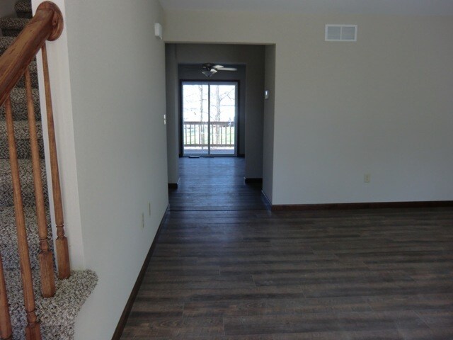 Foto del edificio - 1463 Village Circle Dr