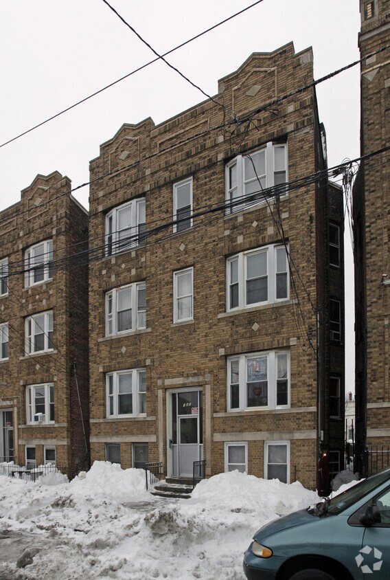 Foto principal - 345 Forrest St