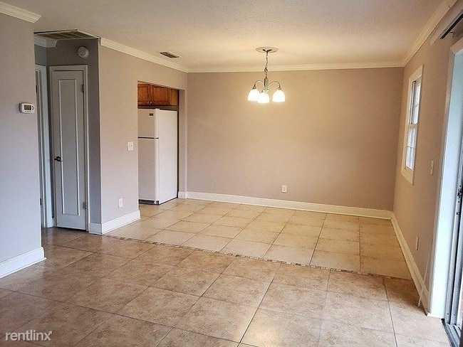 Building Photo - 13832 Orange Sunset Dr