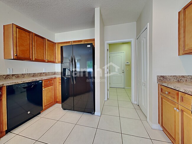 Foto del edificio - 3403 Berry Blossom Ln